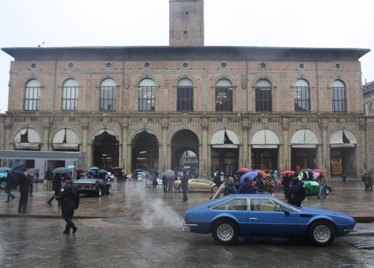 Appartamento Blu Centro Storico ボローニャ エクステリア 写真